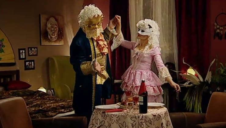 Hurka a Bežná v spálni 1