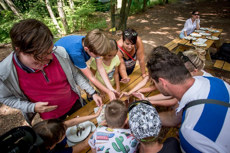 Prázdniny - Narodeninová oslava Karolínky