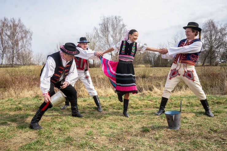Veľká noc s hercami z Hranice