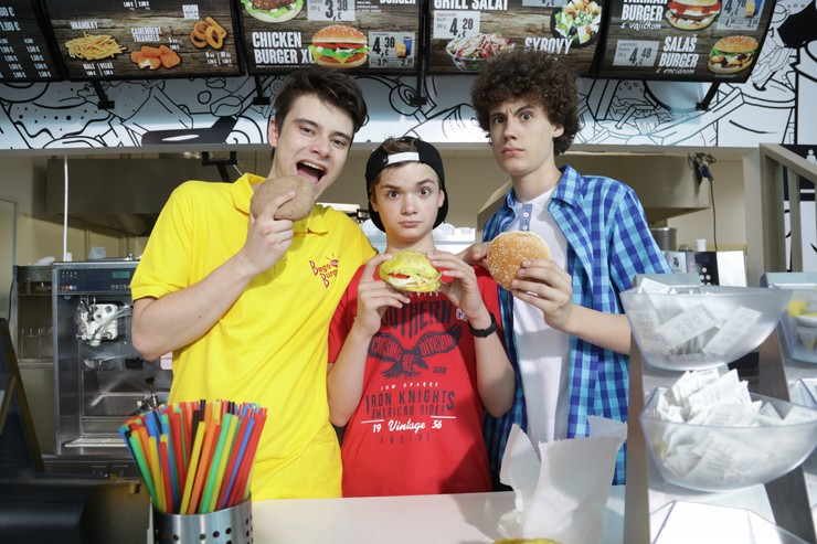 NAŠI - Bego Burger - Gregor Max a David