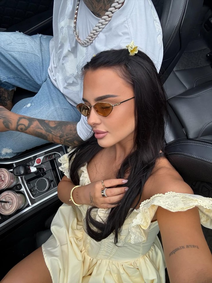 Separ, Teri Pallová (4)