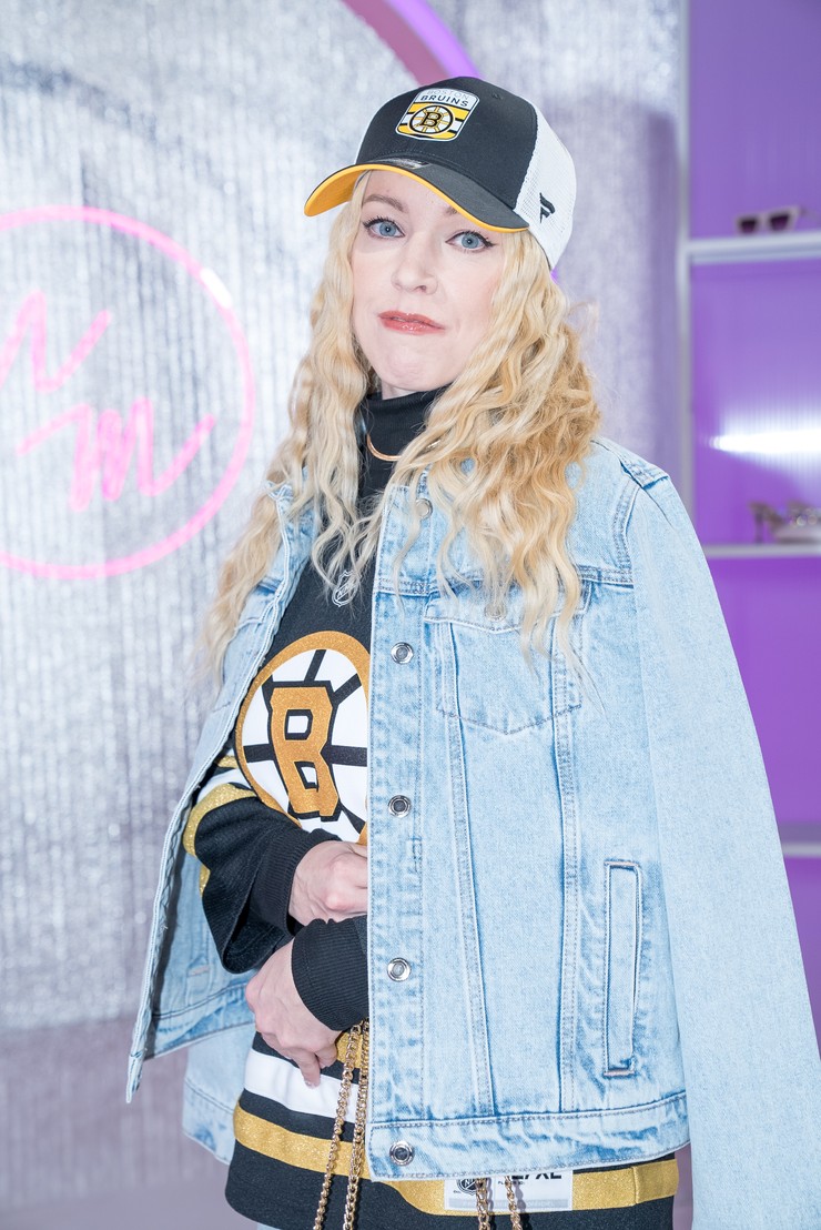 Nákupné maniačky: téma Hokejová fanúšička - Iva