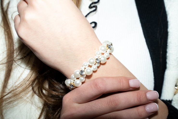 Nákupné maniačky: téma Golierik - Karolína