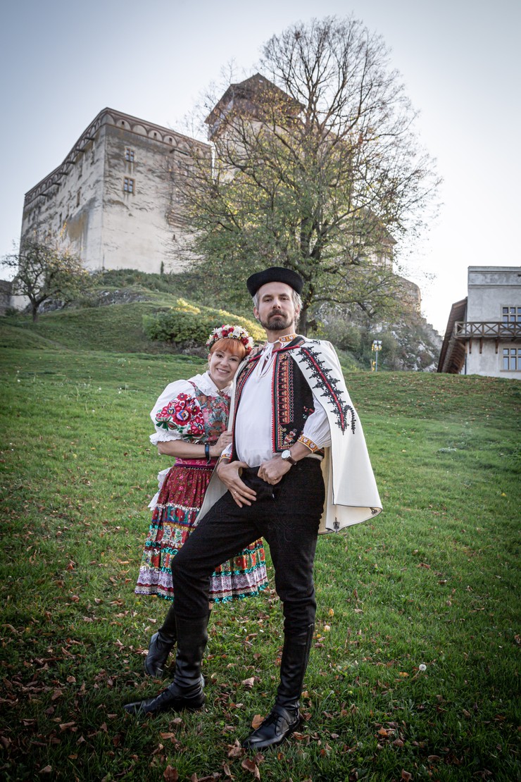 Nový život - Helena Krajčiová a Thomas Kamenar