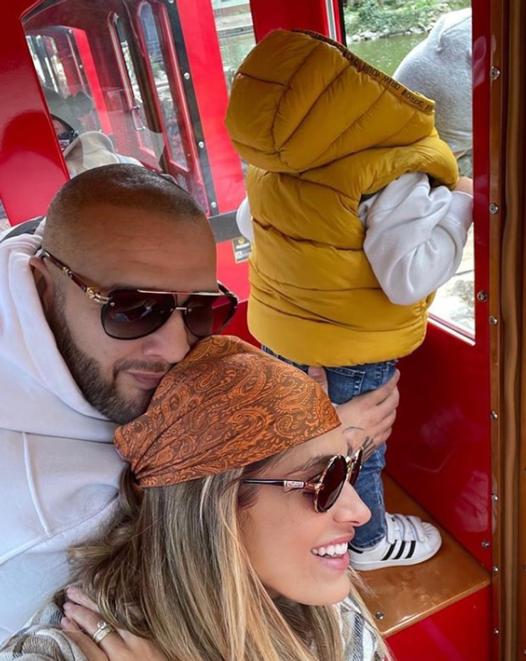 Jasmina Alagič s rodinkou