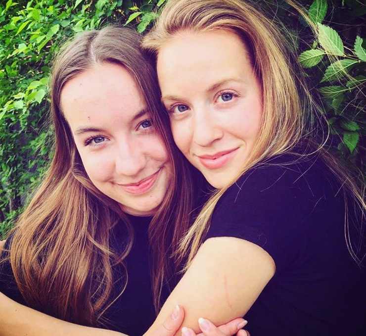 Simona Kollárová z Nového života so sestrou Mariettou