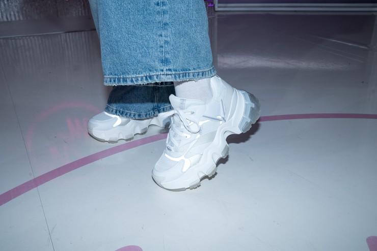 Nákupné maniačky: téma Hokejová fanúšička - Iva