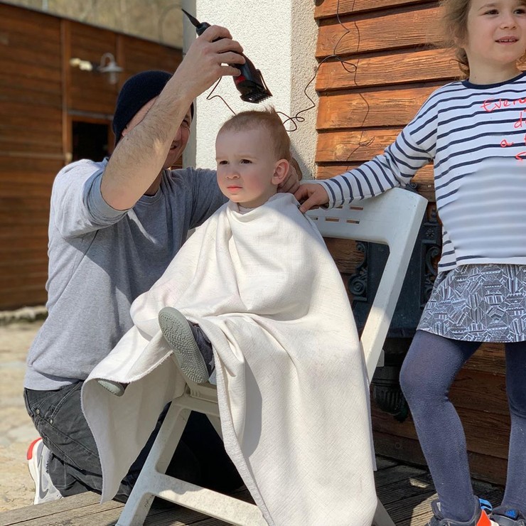 Helena Krajčiová s Anikou a Kryštofom na Kopaniciach