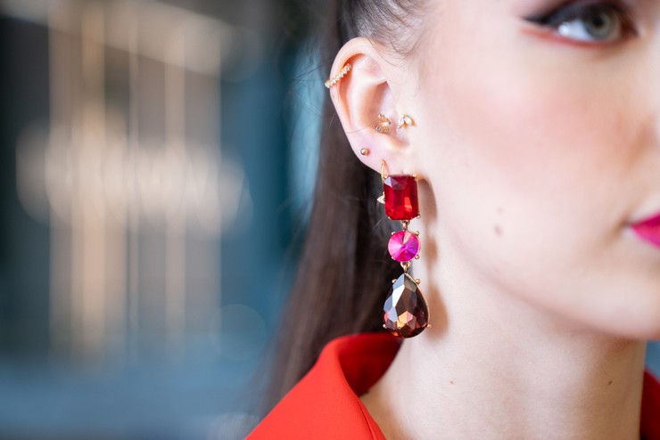 Nákupné maniačky téma 50 odtieňov červenej - Aneta