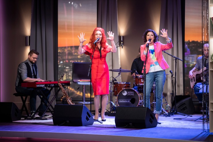 Maca a kapela roka-Čau Lujza!