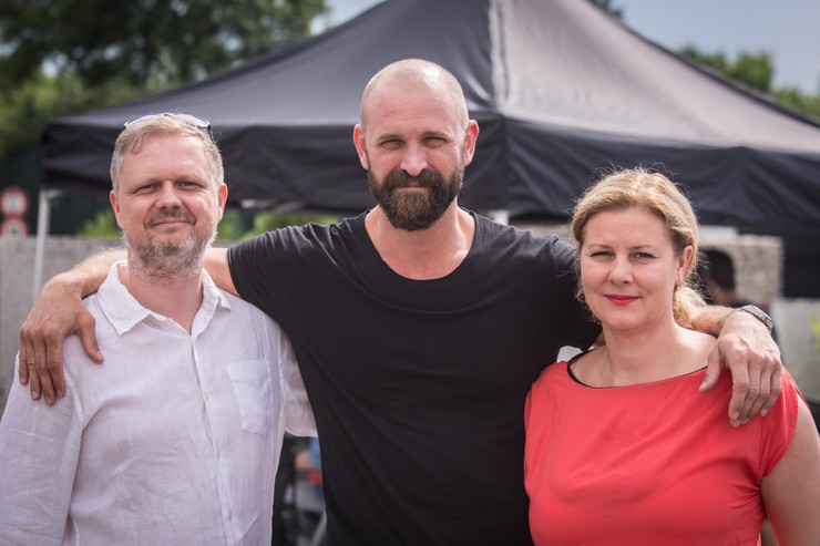 scenáristi seriálu Za sklom 3