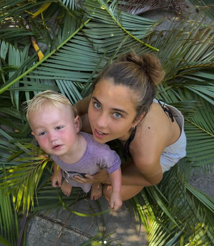 Viktoria Valihorová 