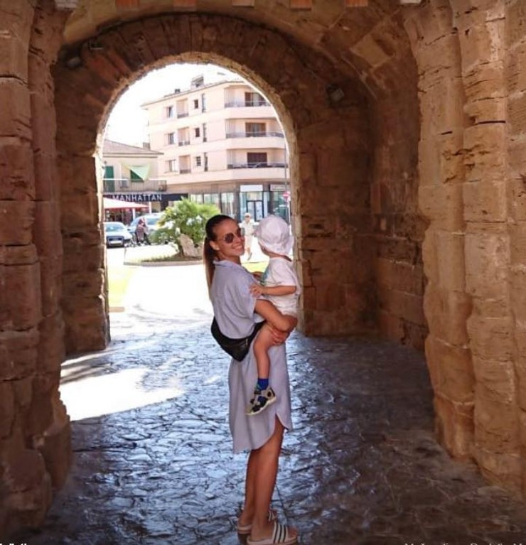 Nela Pocisková so synom