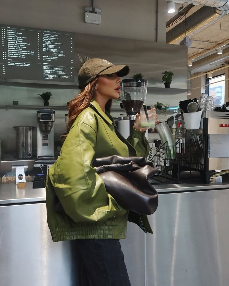 Nákupné maniačky - zelená farba v outfitoch