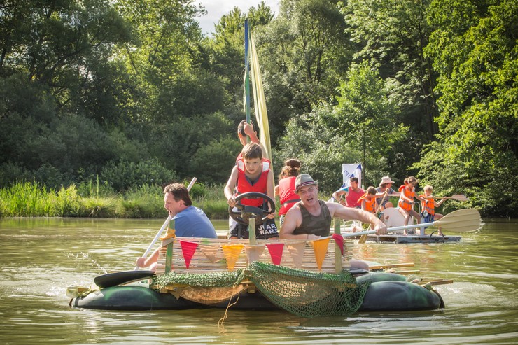 Prázdniny - Súboj megalodí