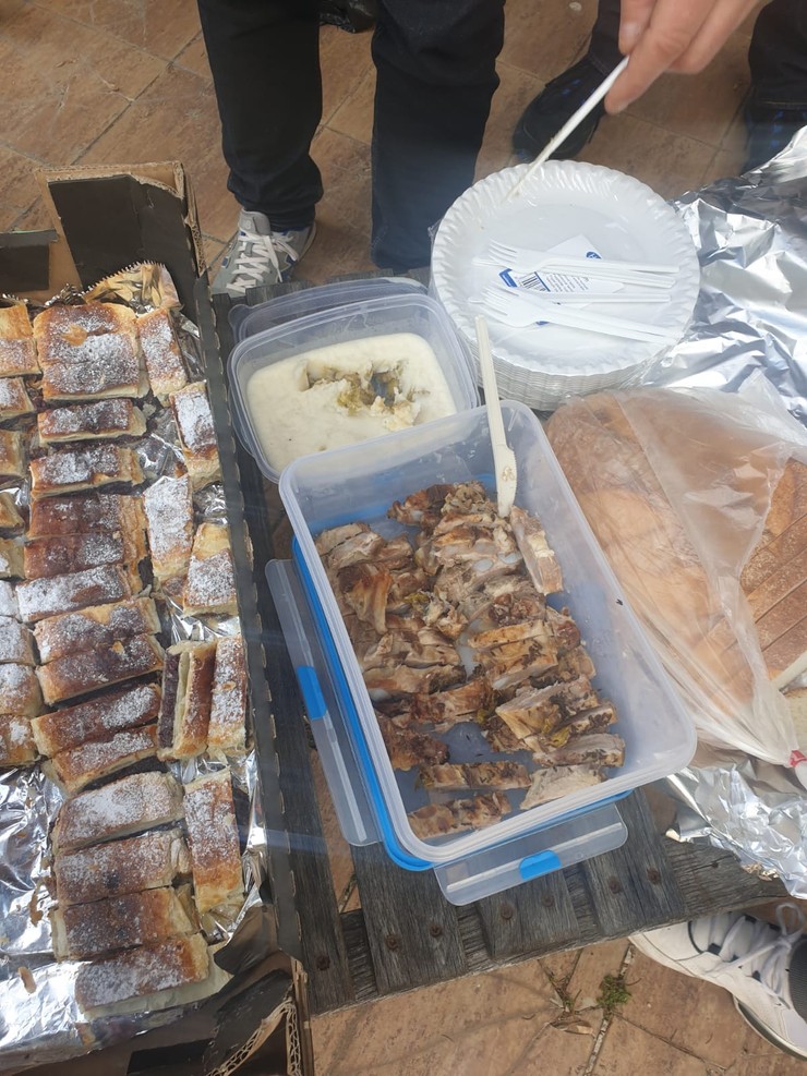 Hranica - Hana Gregorová pripravila kolegom hody