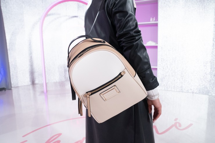 Nákupné maniačky: téma Zahalená až po krk - Soňa