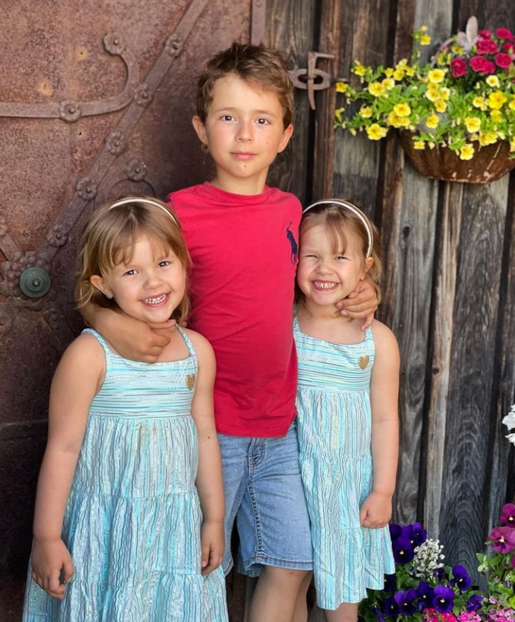 Deti Lucie Hurajovej - dvojičky Izabela a Sofia a syn Maximilián