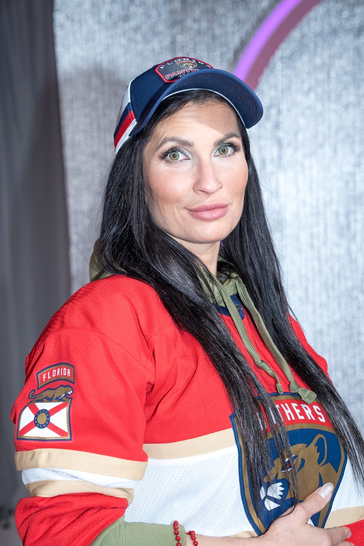 Nákupné maniačky: téma Hokejová fanúšička - Bára