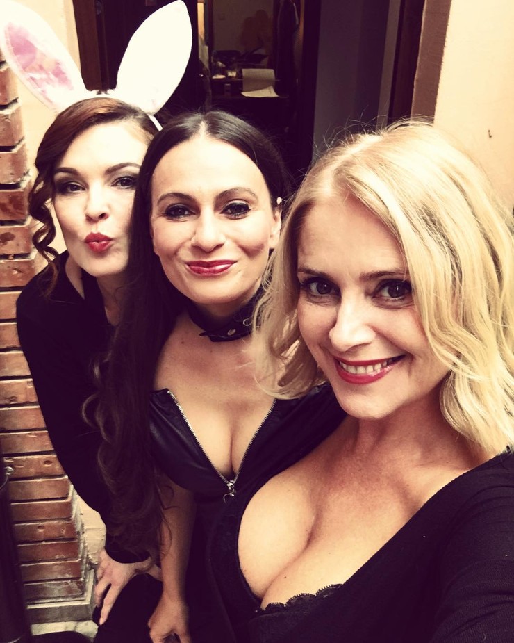 Zuzana Vačková na predstavení v Divadle La Komika