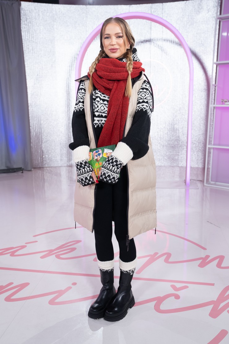 Nákupné maniačky: téma Obleč sa na chatu v zime - Lenka