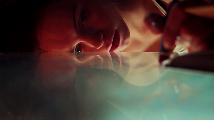 Sakmárová v klipe Peter Bič Project 6