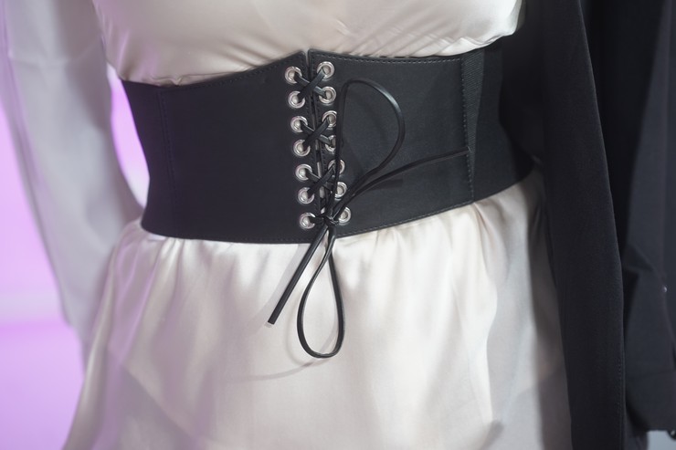 Nákupné maniačky: téma Satén - Vanessa