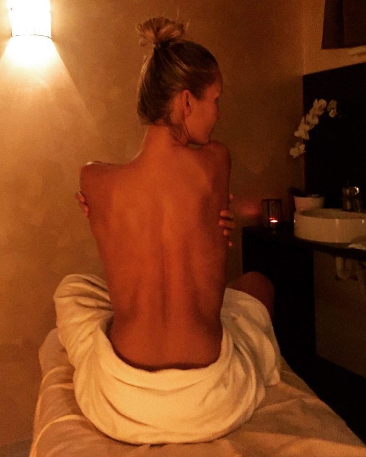 Erika Barkolová - Sexy postava