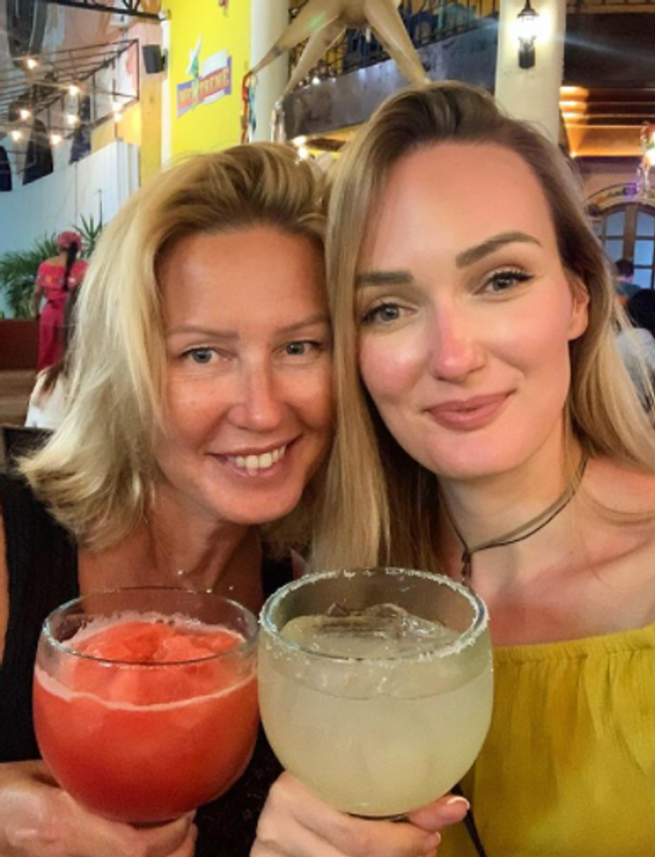 Erika Barkalová a Alena Stračiaková v Mexiku