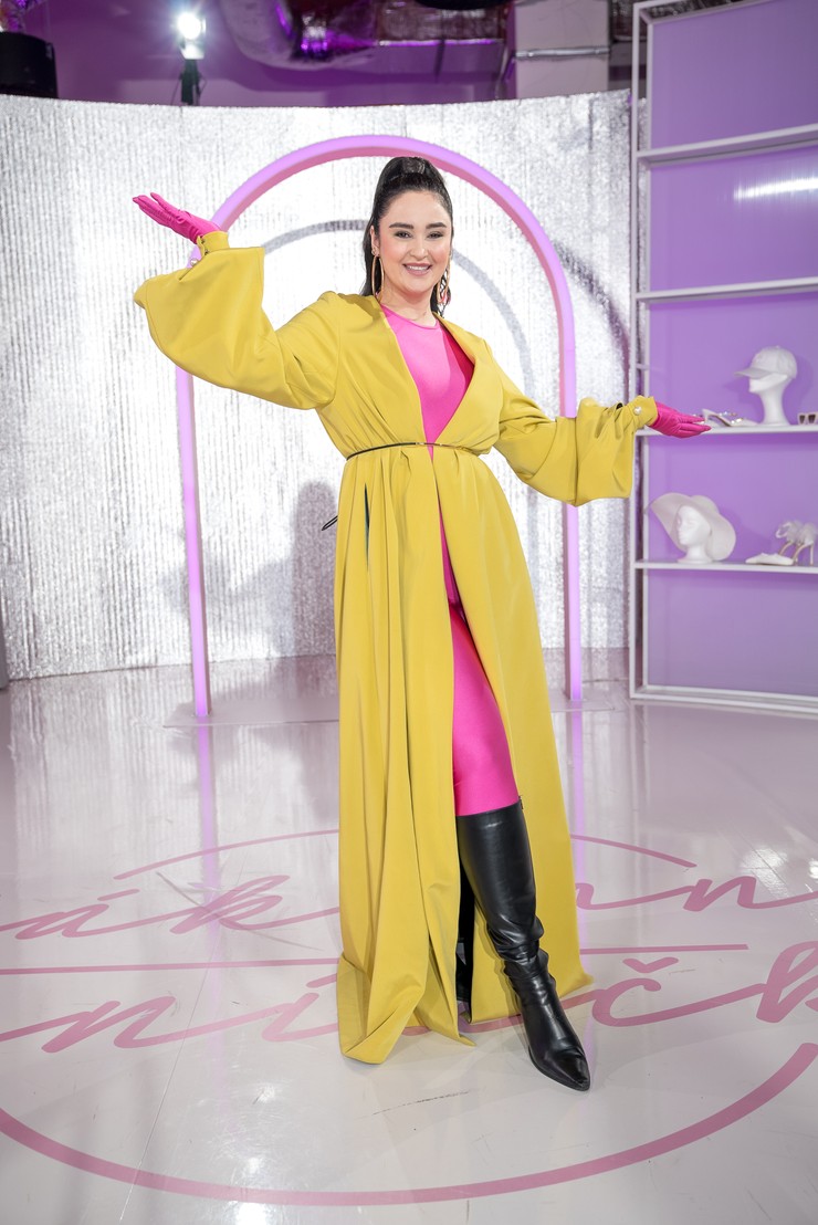 Outfity Emy Fajnor v Nákupných maniačkach