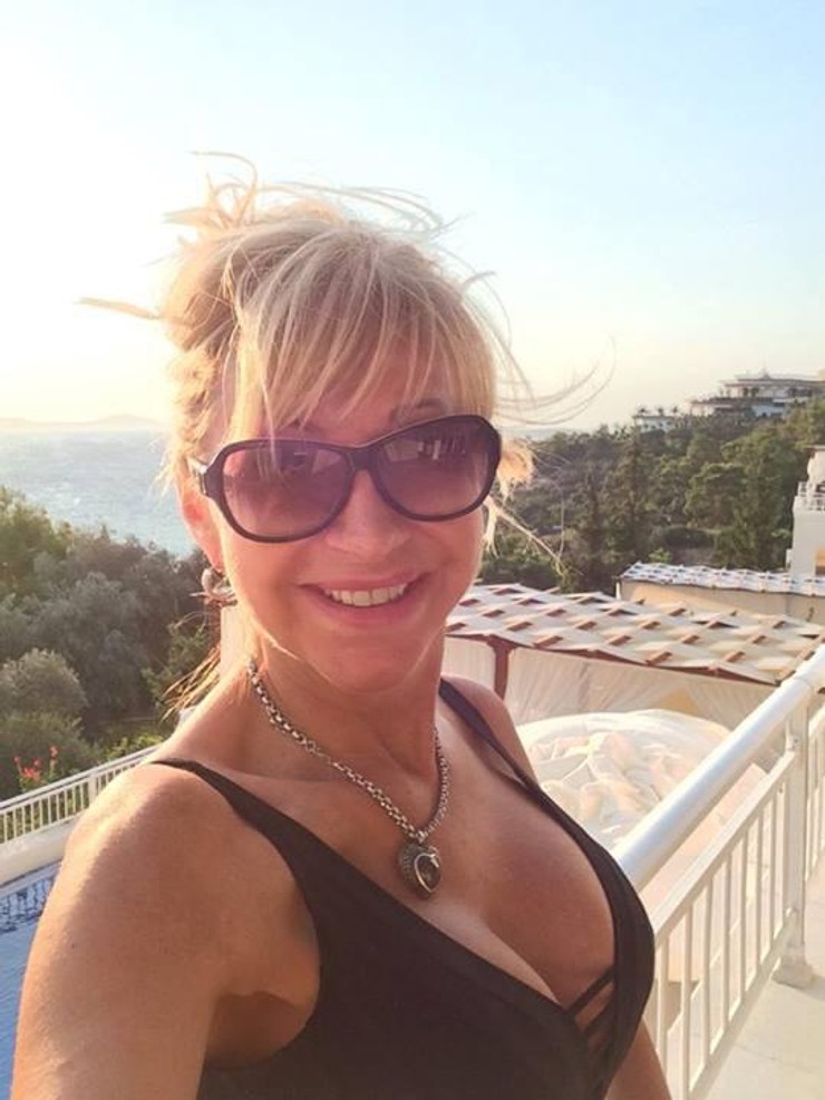 Carmen v plavkách 5