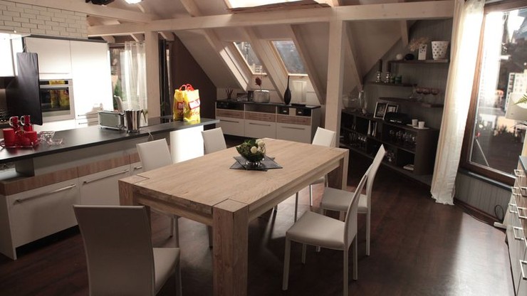 Nové podkrovie - kuchyňa a jedáleň