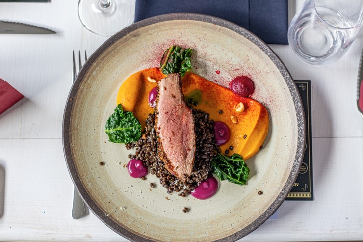 Benefičná večera pre Jeffy Boya