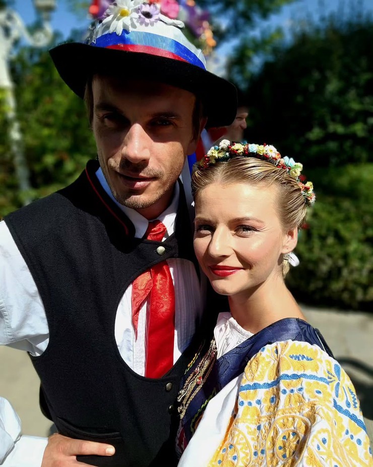 Lásky v Istanbule - Slovenský deň na ambasáde a herci v krojoch