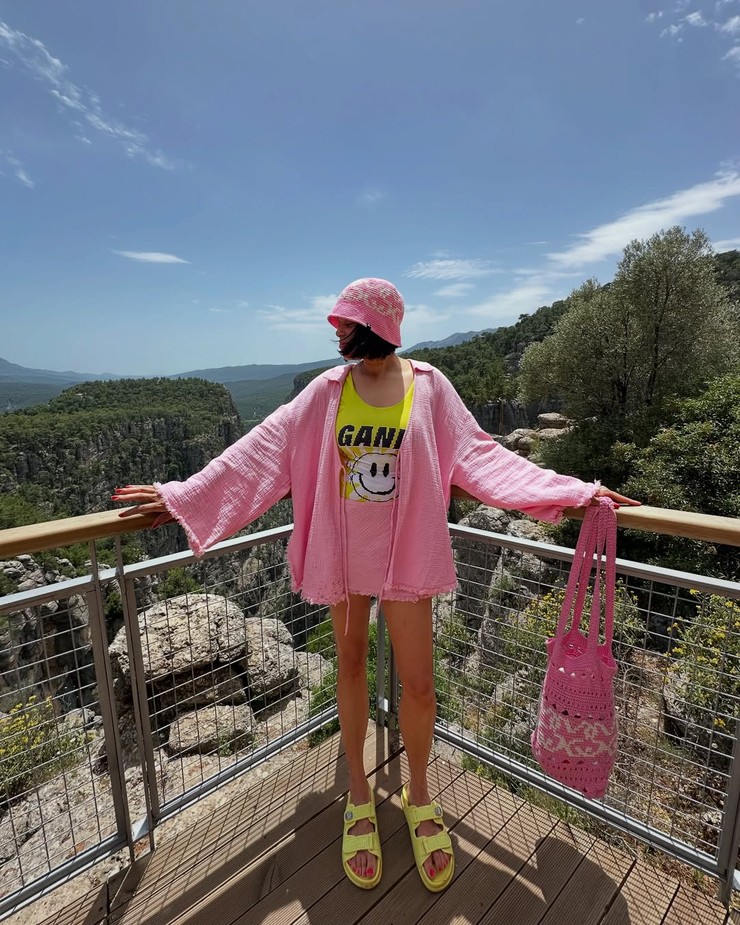 Nákupné maniačky - Najkrajšie farebné kombinácie pre leto 2025