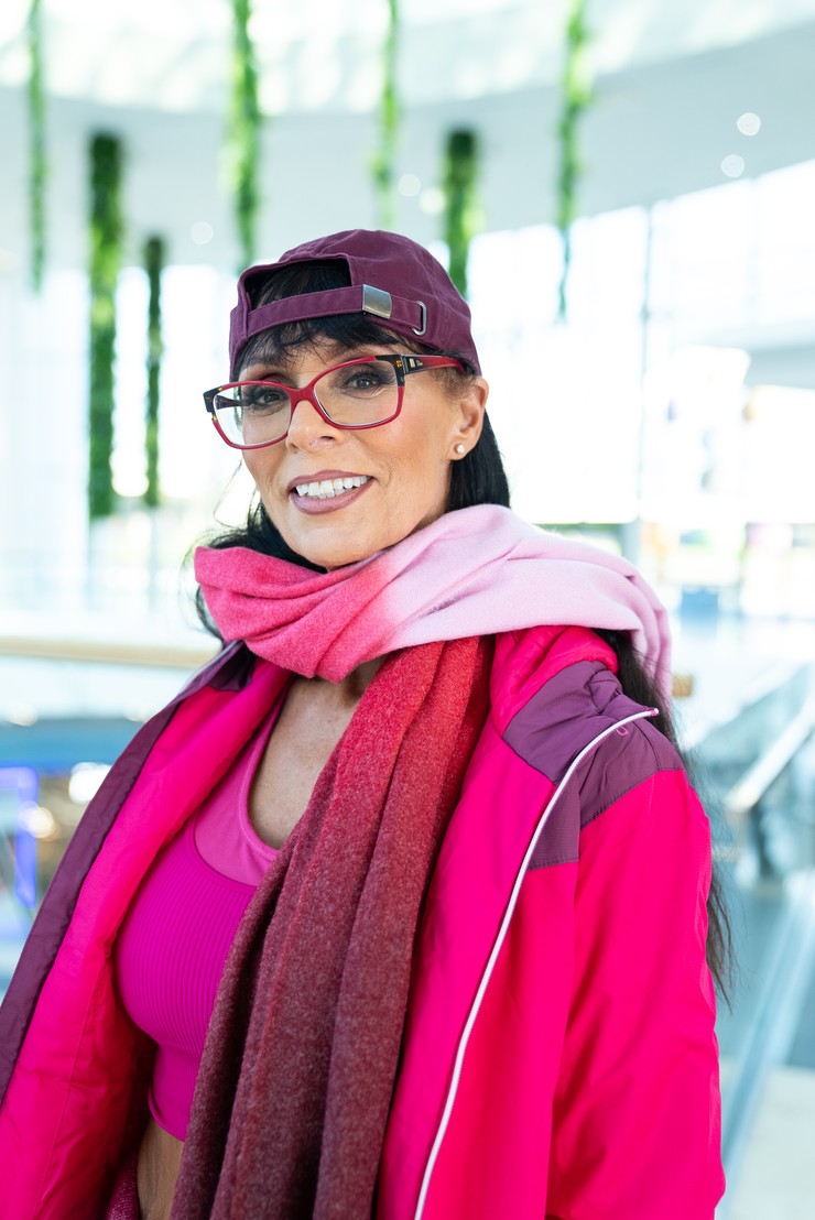 Nákupné maniačky téma 50 odtieňov červenej - Rebecca