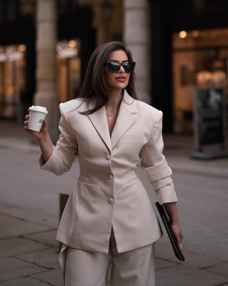 Nákupné maniačky - svetlé farby