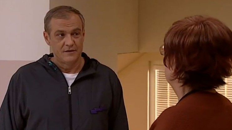 Dušan a pani Janka sa stretnú na chodbe 4