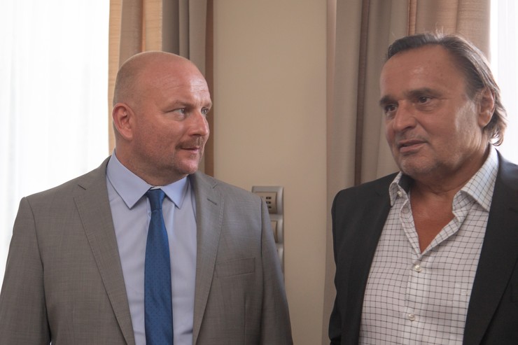 Gregor Hološko-Za sklom 3