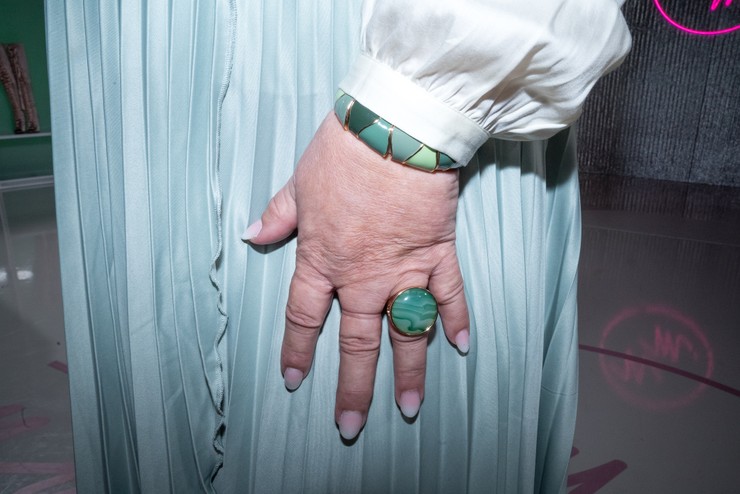 Nákupné maniačky téma Obleč sa ako moderátorka - Monika 