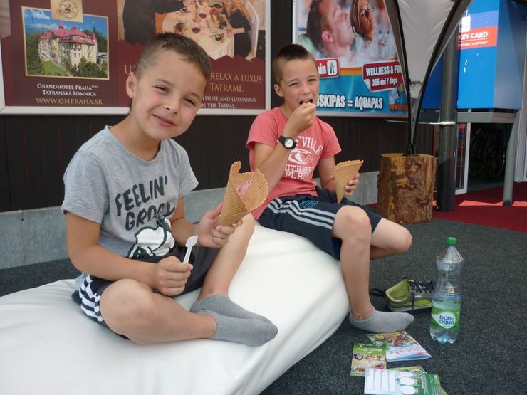 Sarnovský s rodinou 2