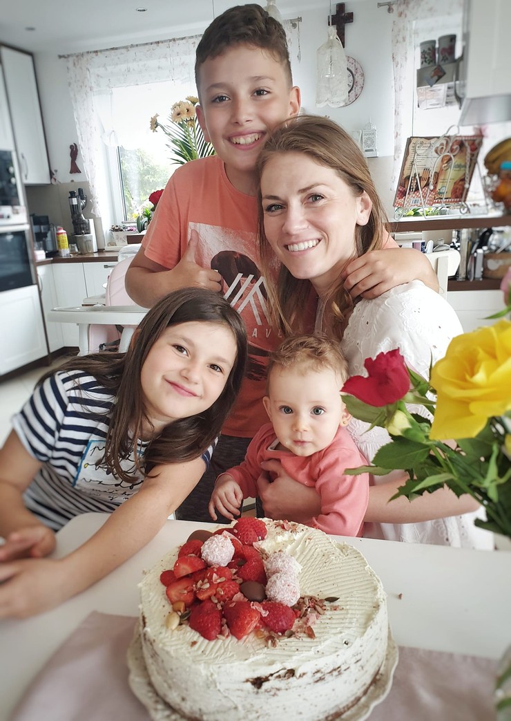 Erika Kandráčová s deťmi