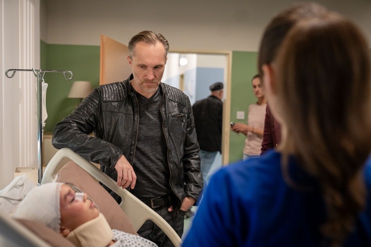 Nemocnica - nakrúcanie scény s dcérou Adama Ondruša