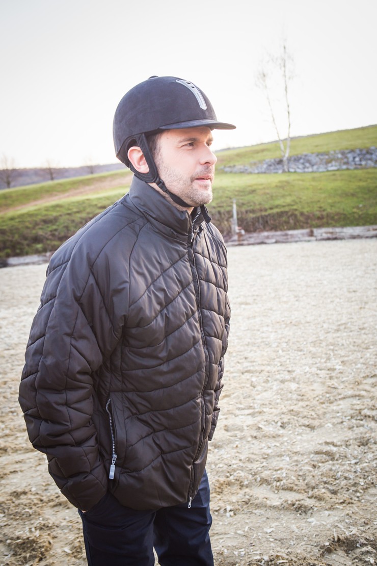 Divoke kone prva klapka