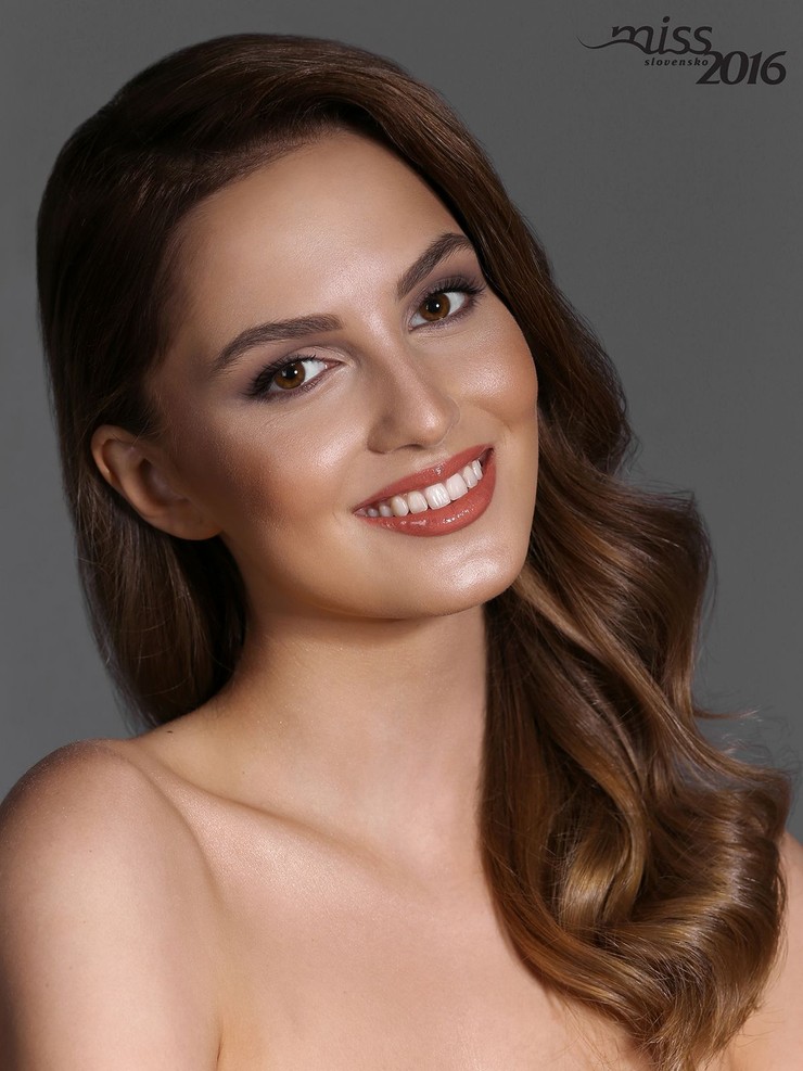 Oficiálne portréty finalistiek Miss Slovensko 2016
