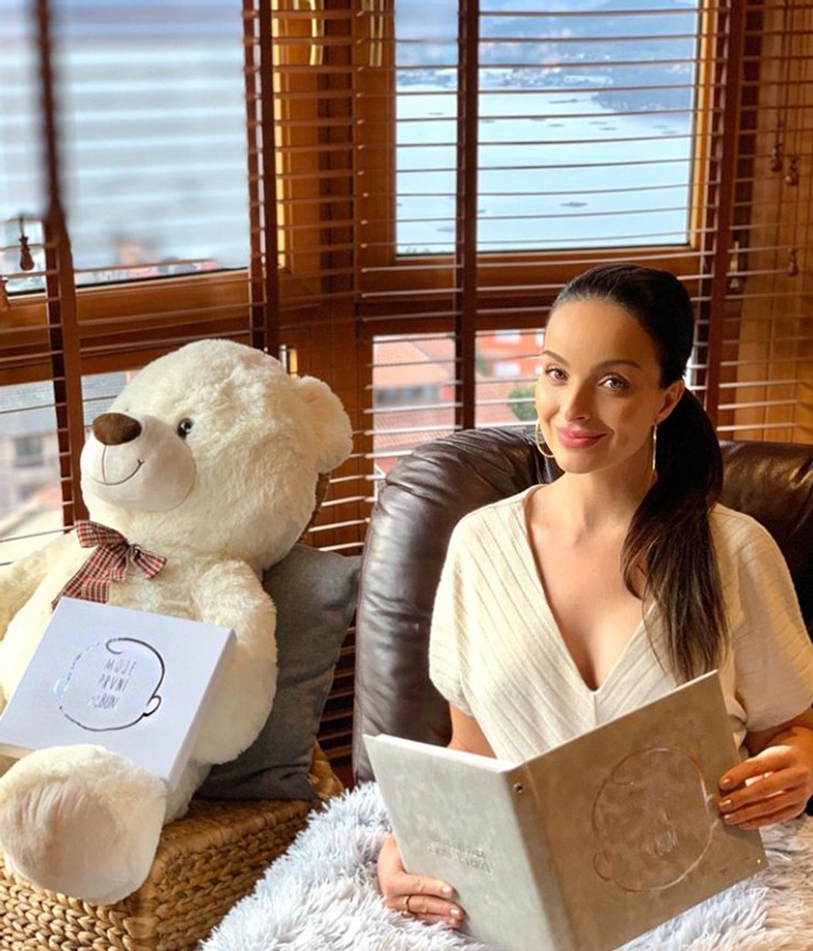  Čerstvá mamička Daniela Nízlová 