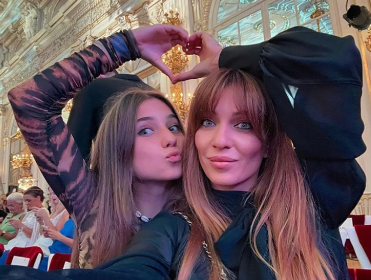 Viktoria Valihorová a Saša Orviská   