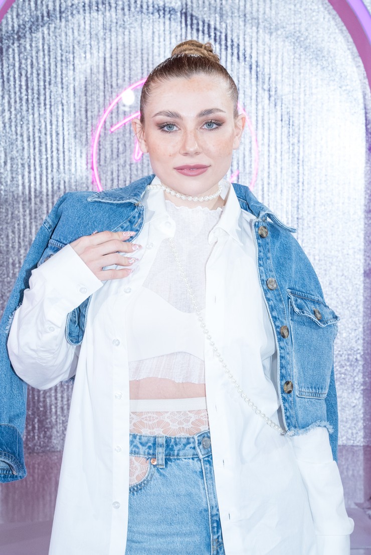 Nákupné maniačky - perly v súťažných outfitoch