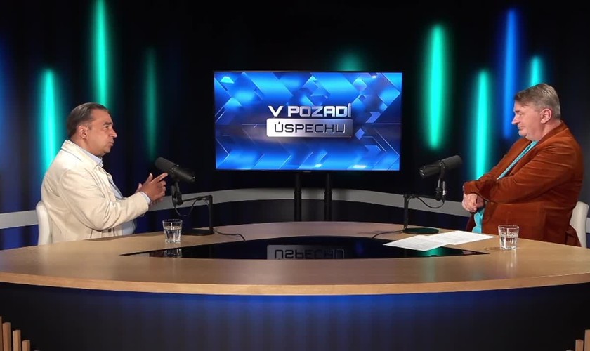 V pozadí úspechu - Alfons Juck