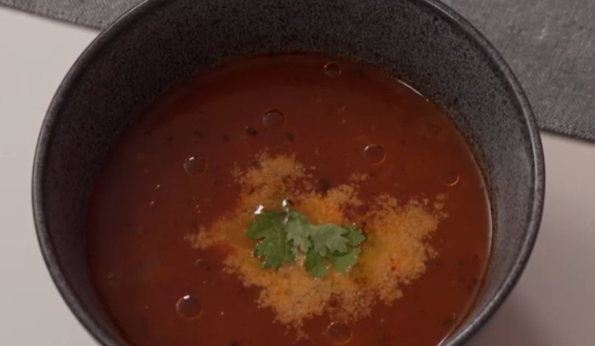 Polievka: Zuppa dalla mensa di scuola